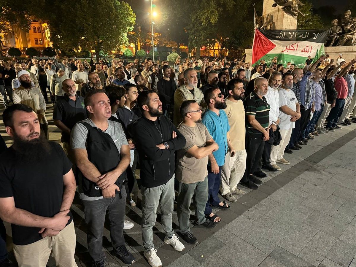 Gazze için Fatih\'te Protesto