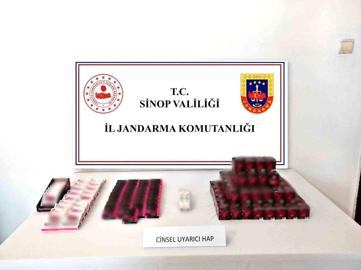 Sinop\'ta Cinsel Uyarıcı Hap Operasyonu