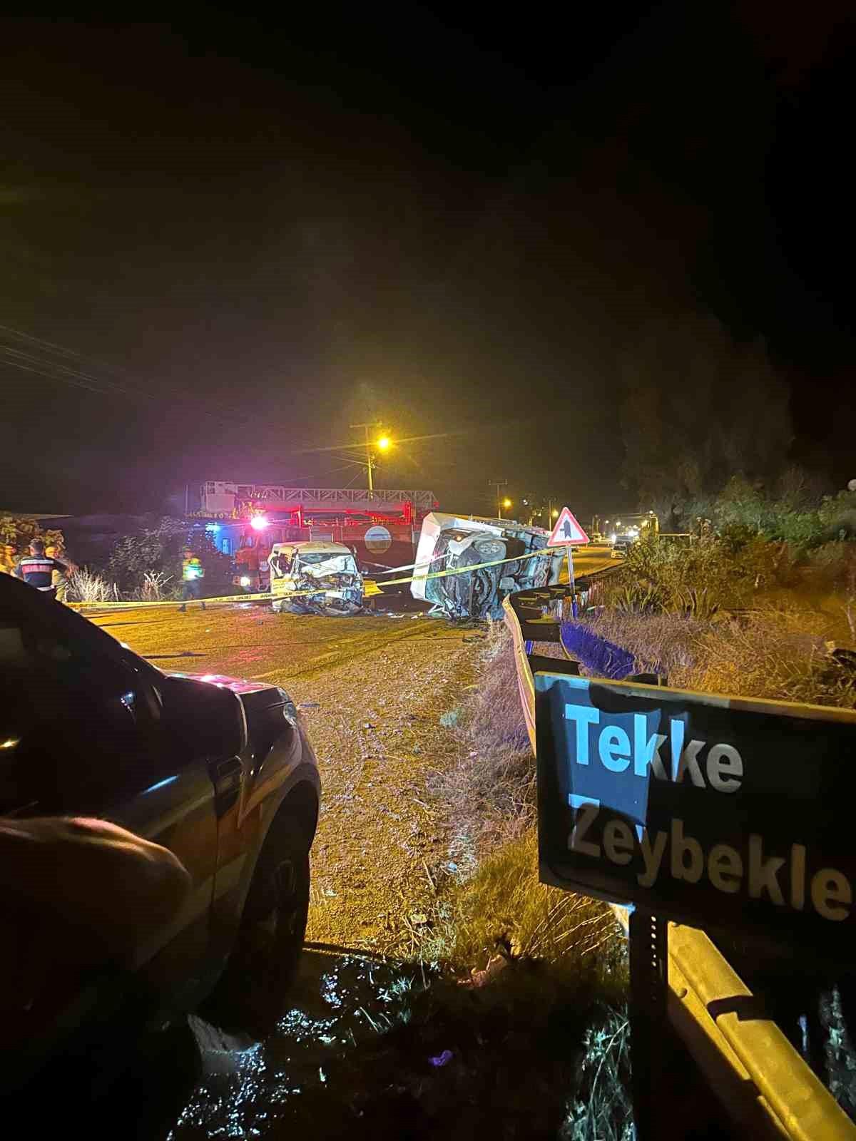 Antalya\'da Trafik Kazası: 5 Yaralı