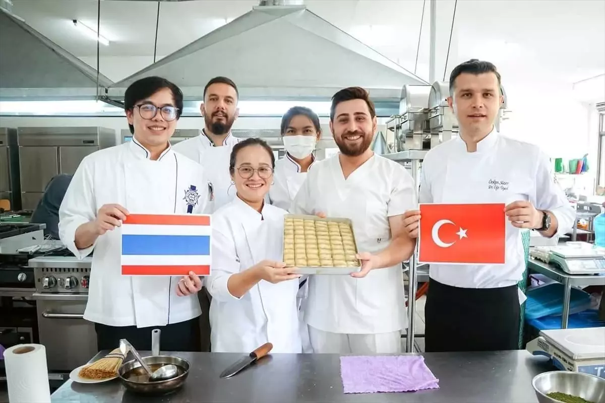 Karabük Üniversitesi\'nden Tayland\'a Baklava Tanıtımı