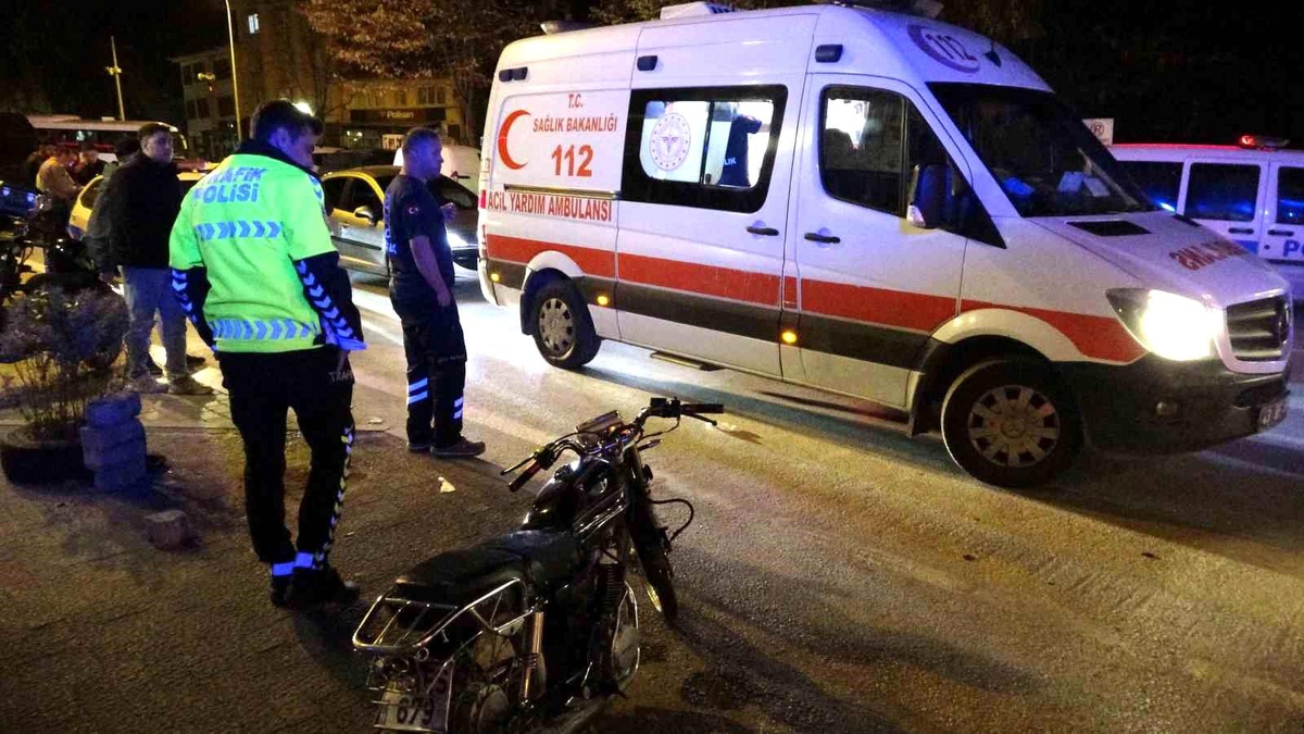 Kütahya\'da Trafik Kazası: 2 Yaralı