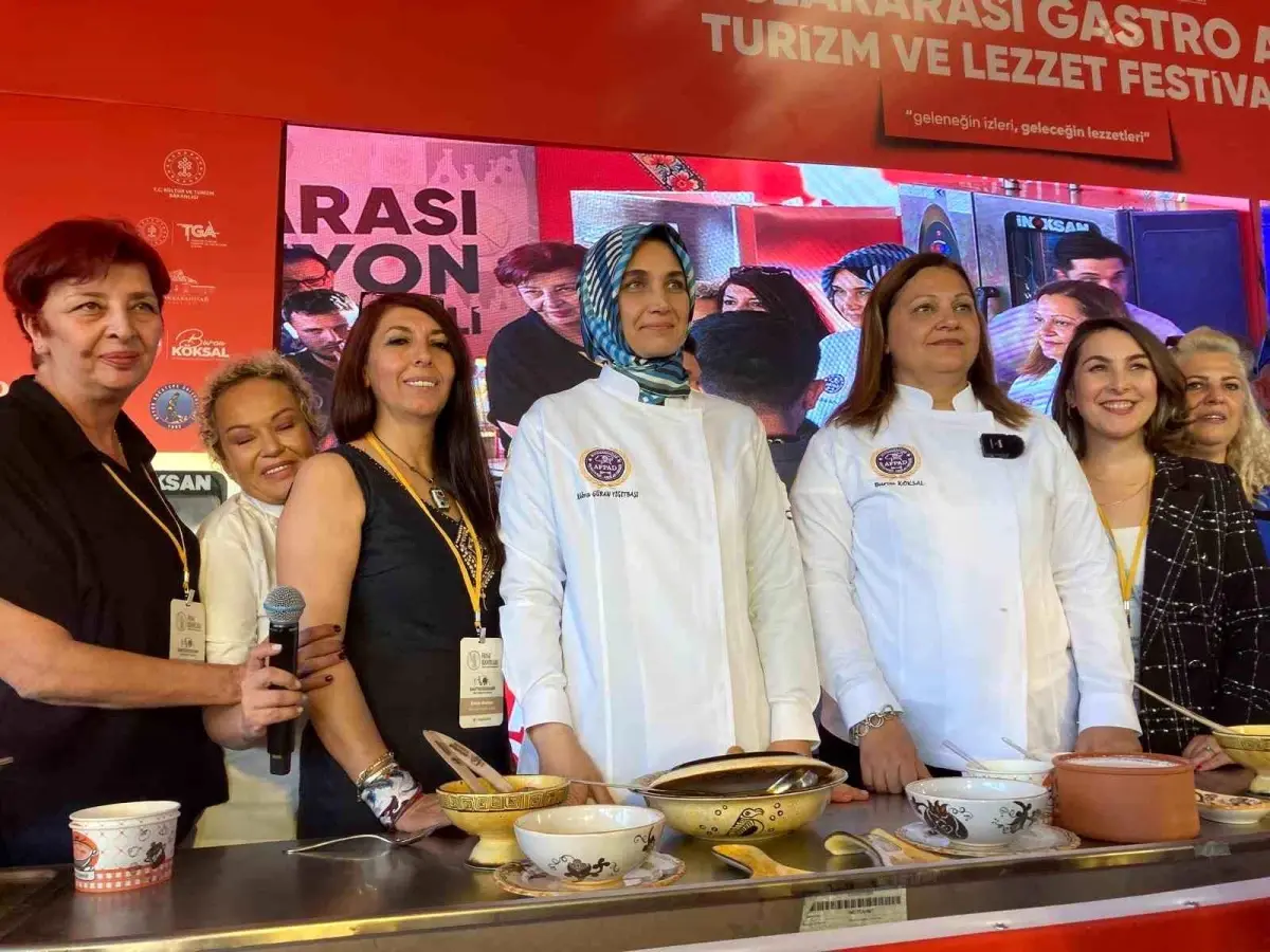 Kütahya Frigg Kadınları Kooperatifi, Afyonkarahisar\'daki Gastronomi Festivali\'nde Yer Aldı