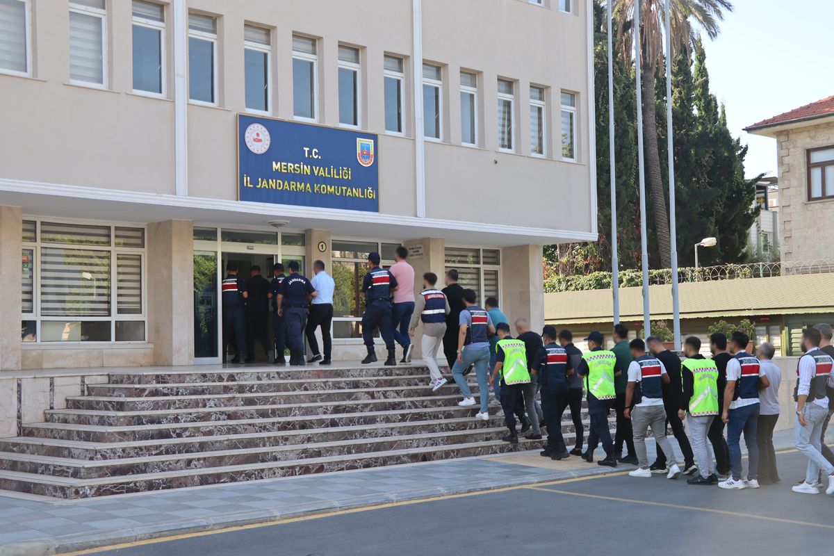 Mersin\'de Vergi Kaçakçılığı Operasyonu