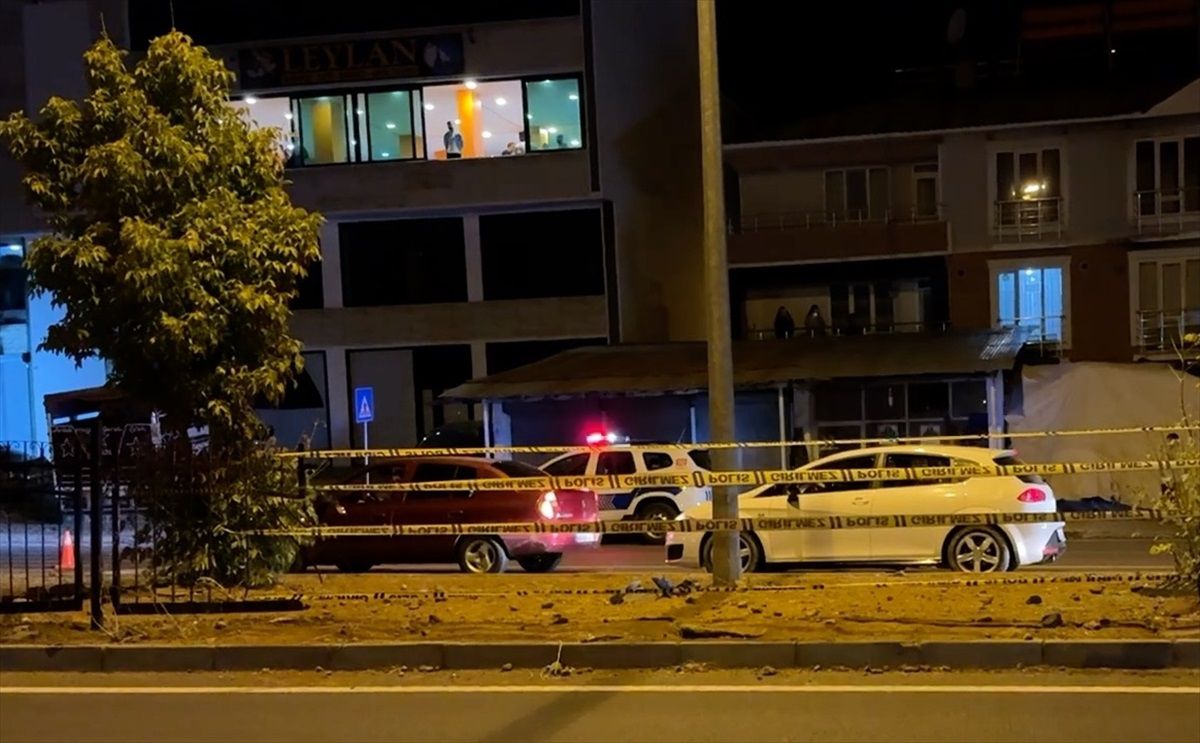 Bingöl\'de Trafik Kazası: Üniversite Öğrencisi Hayatını Kaybetti