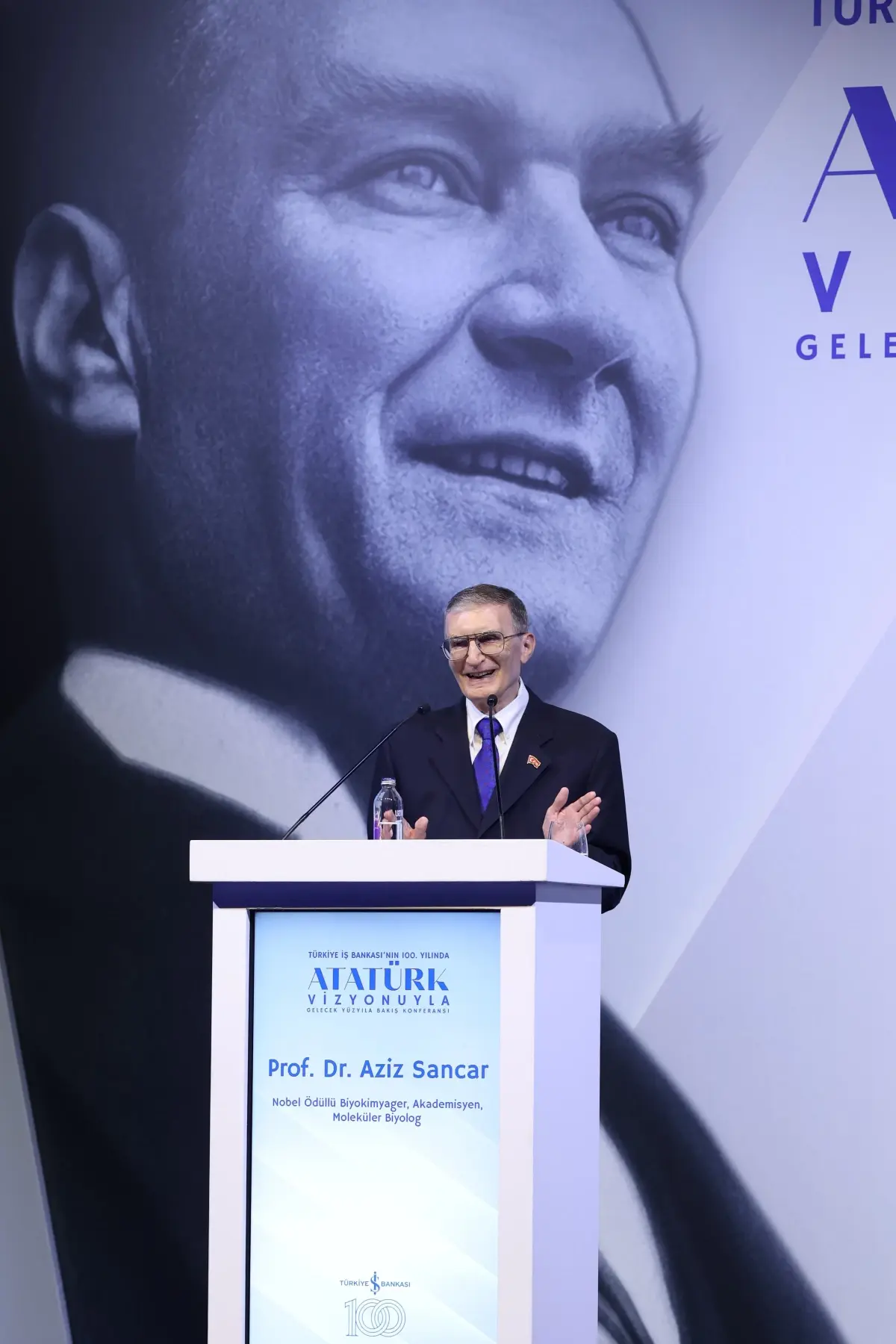 İş Bankası Konferansında Teknoloji ve Eğitim Vurgusu