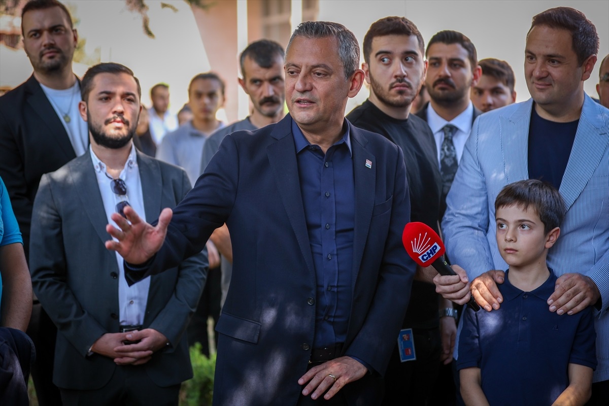 CHP\'nin Kedisi Şero Hayatını Kaybetti