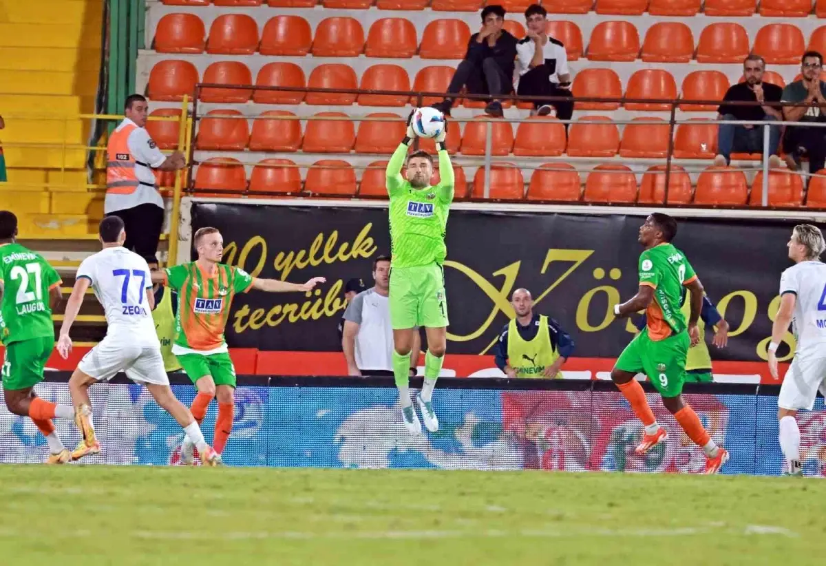 Alanyaspor, Rizespor\'u 1-0 Yendi