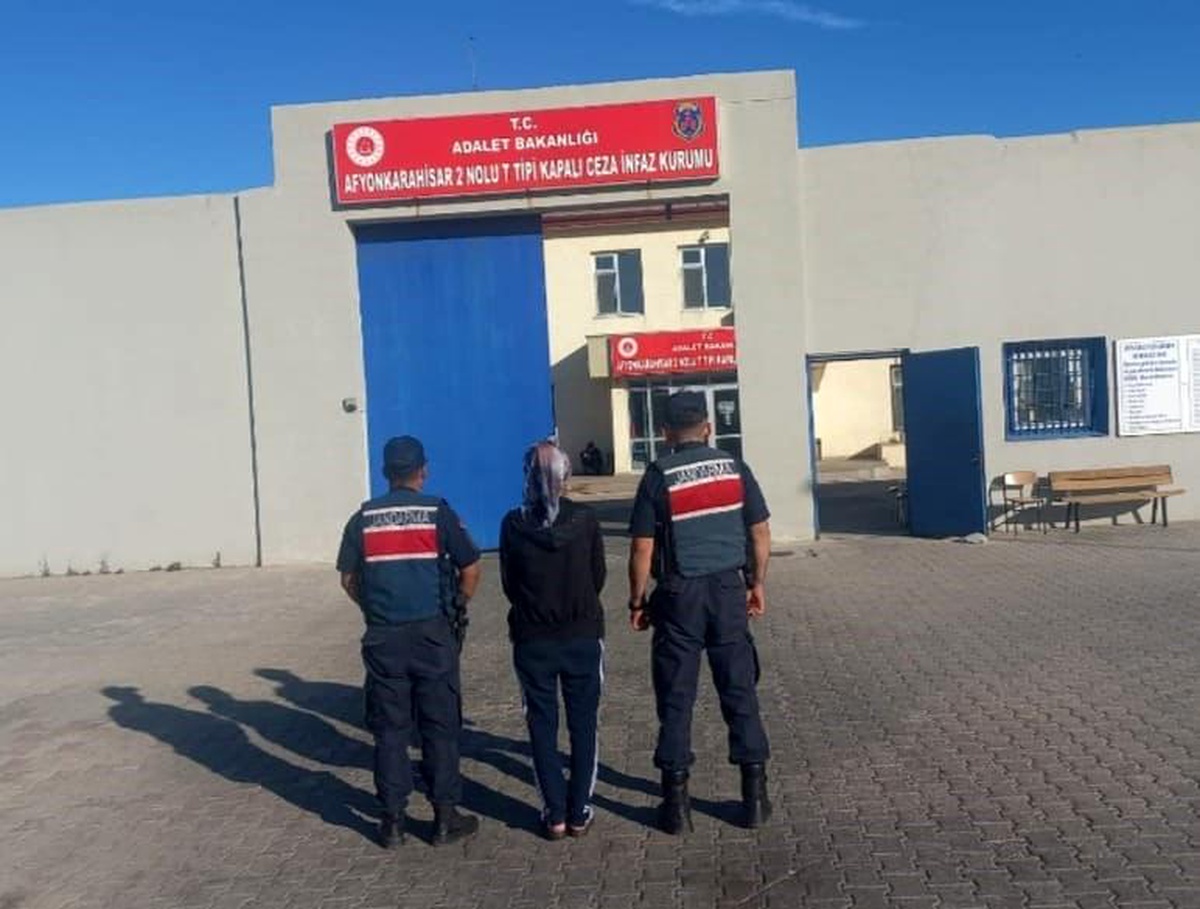 Uyuşturucu Ticareti Yapan Kadın Yakalandı