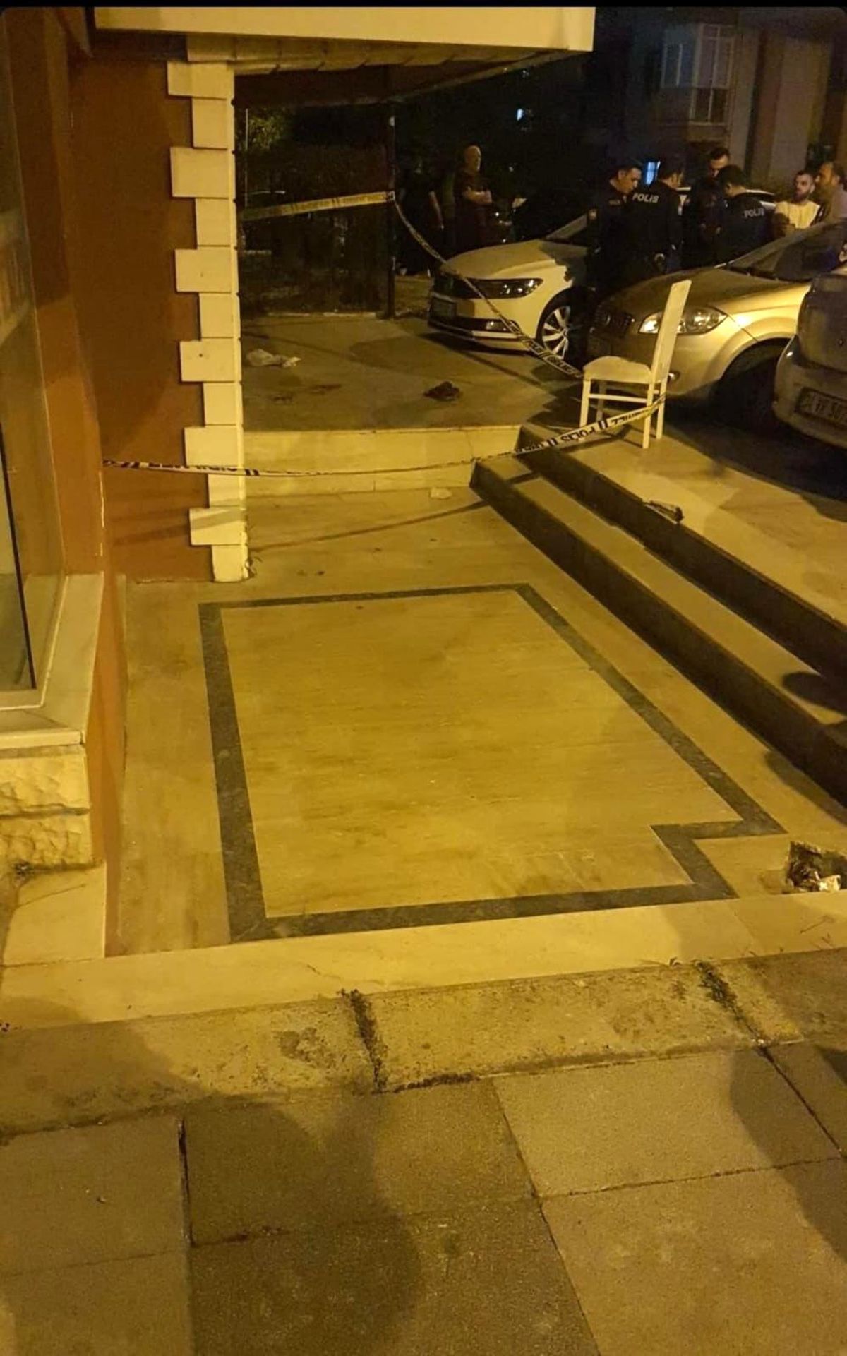 Başakşehir\'de Silahlı Saldırı: Terzi Yaralandı