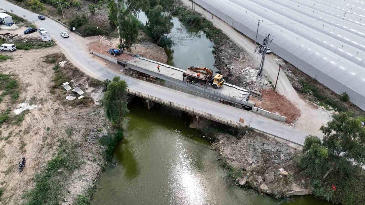 Antalya\'da Yeni Köprü İnşaatında Sona Yaklaşıldı