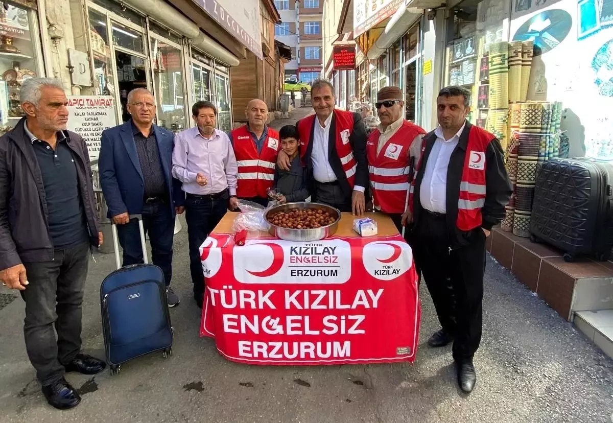 Kızılay\'dan Esnafa Lokma İkramı