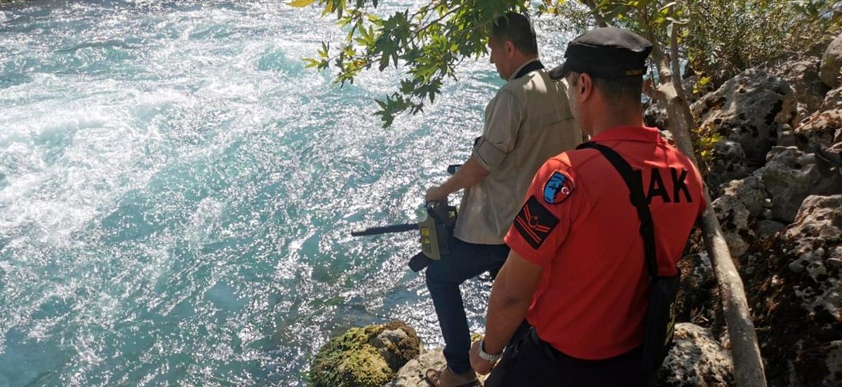 Köprüçay\'da kaybolan genci arama çalışmaları sürüyor