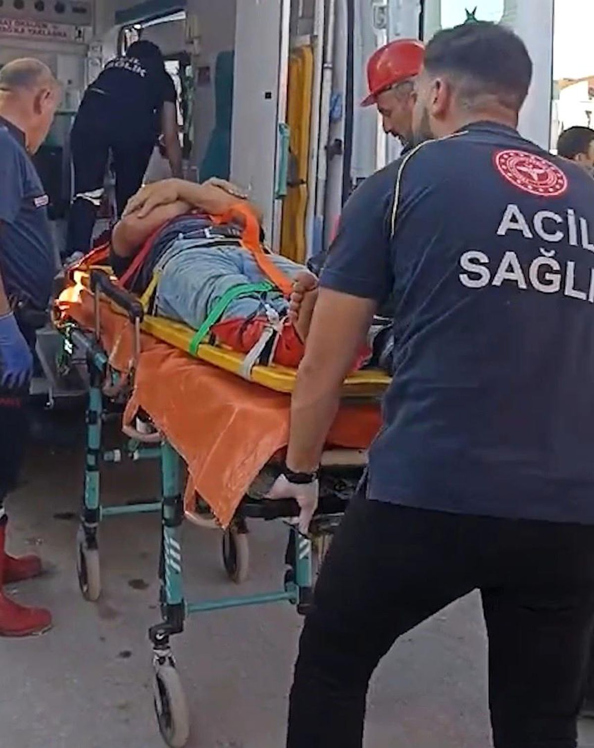 Kırıkkale\'de Atık Toplarken Kanala Düştü