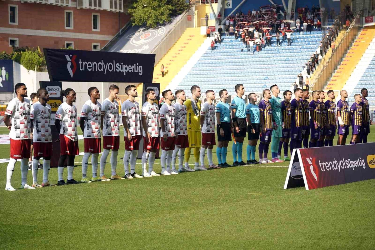 Eyüpspor - Gaziantep FK Maçı Başladı
