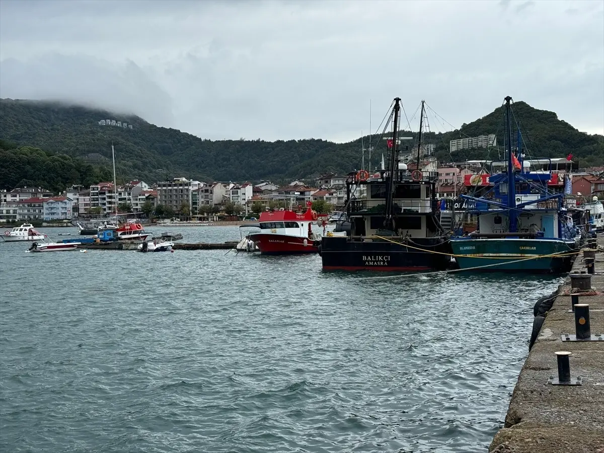 Amasra\'da Fırtına Öncesi Önlemler Alındı