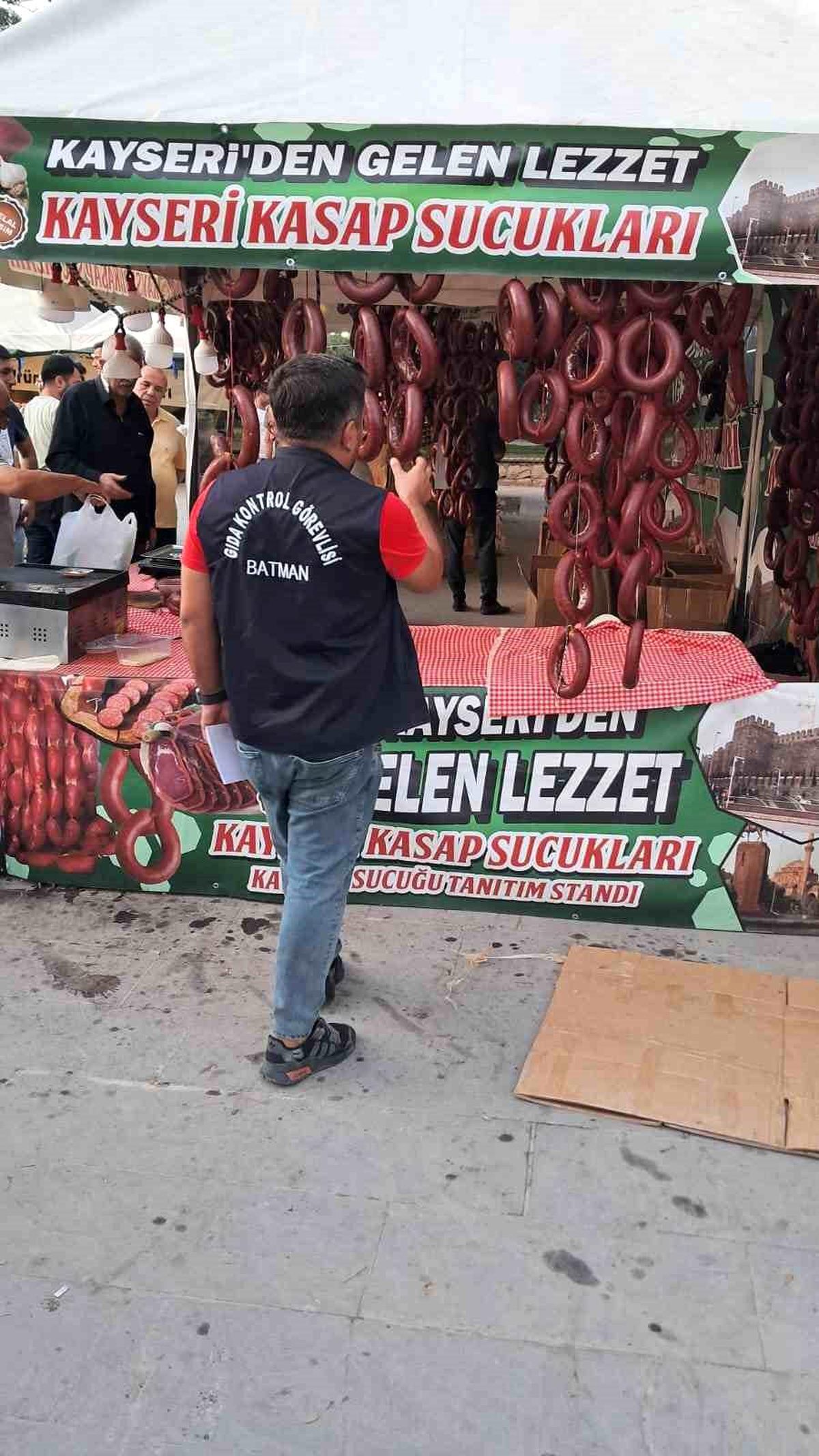 Batman\'da Menşei Belirsiz Sucuğa Cezai İşlem