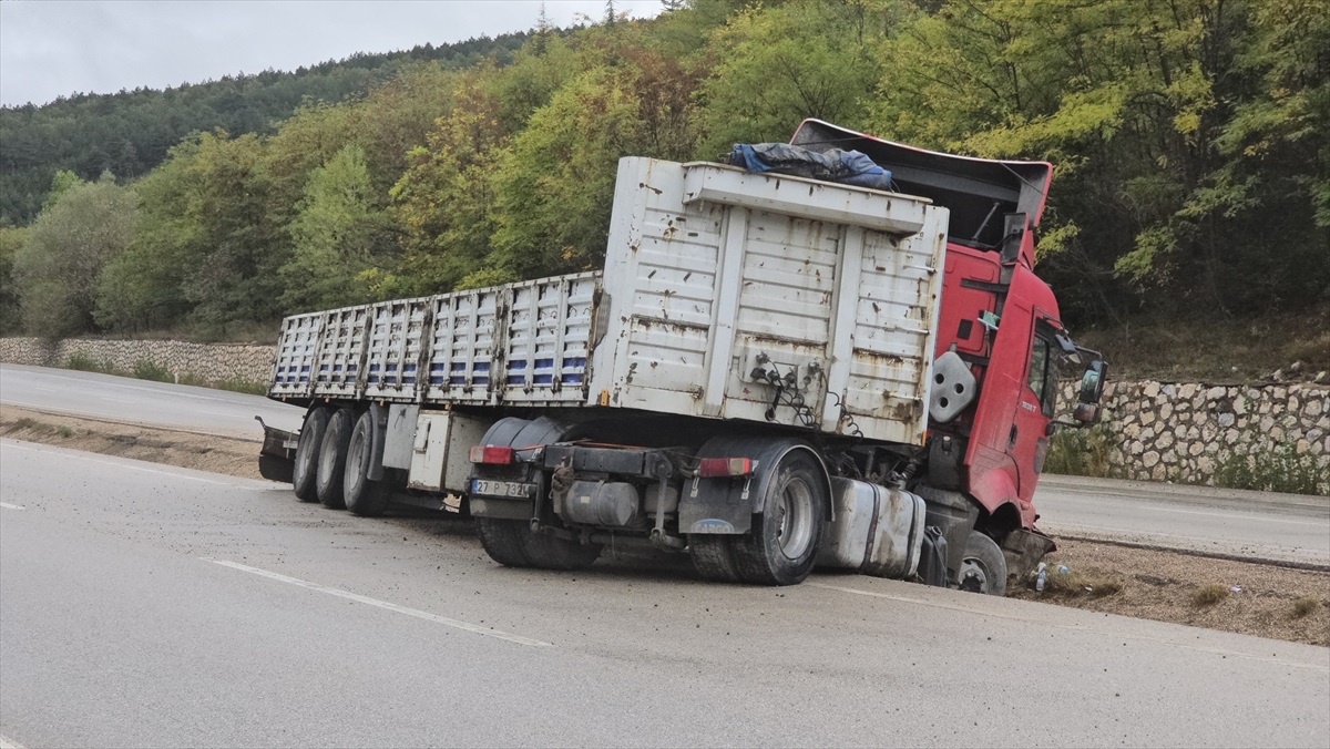 Karabük\'te 3 Trafik Kazası: 3 Yaralı