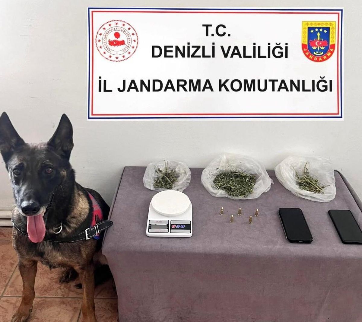 Denizli\'de Uyuşturucu Operasyonu: 23 Gözaltı