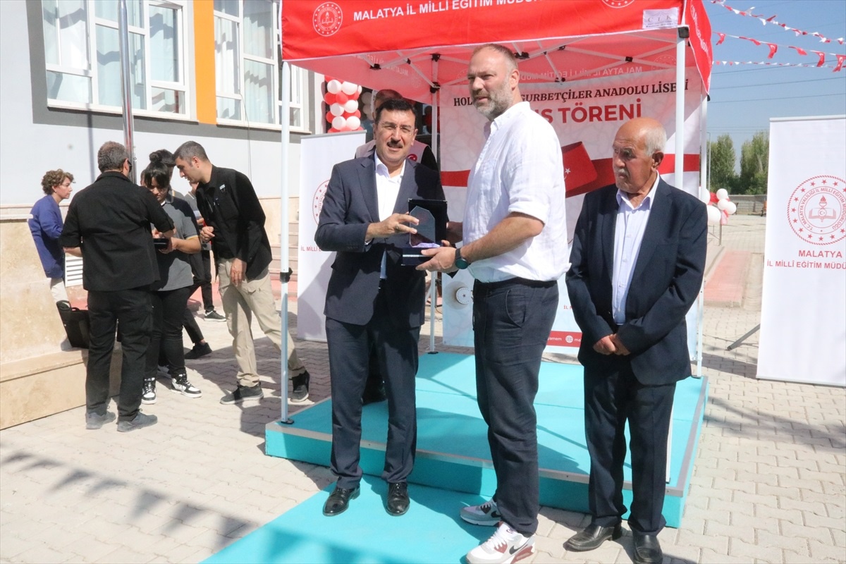 Malatya\'da Depremden Zarar Gören Okullar Yenilenecek