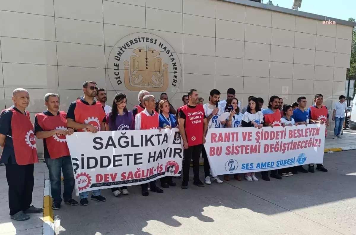 Diyarbakır\'da Sağlık Çalışanlarına Saldırı Protesto Edildi