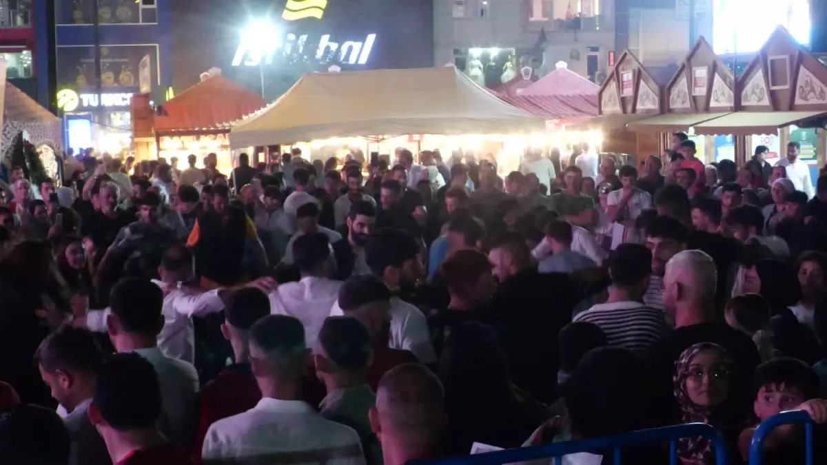 Esenyurt Kardeş Kültürler Festivali\'nde Güneydoğu Anadolu Gecesi Coşkusu