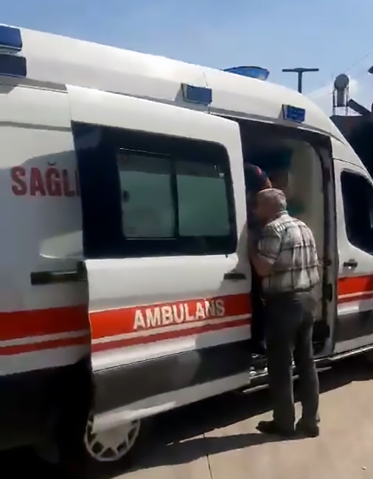 Direksiyon Sınavı Kavgası: Eşini Savunan Adam Tutuklandı