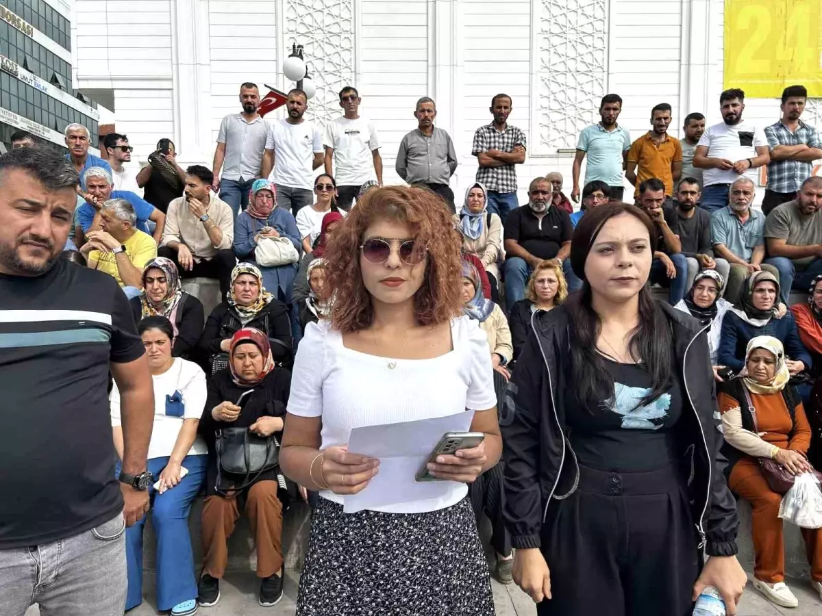 İşçiler Ritim Tekstil İçin Hak Aradı