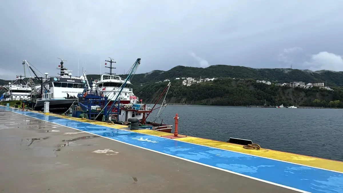 Amasra\'da Fırtına Öncesi Önlemler Alındı