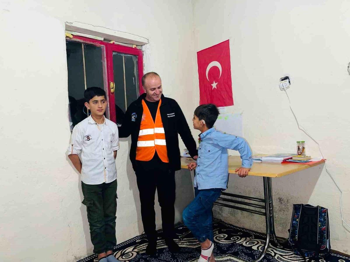 Engelli Kardeşlere İşitme Cihazı Desteği