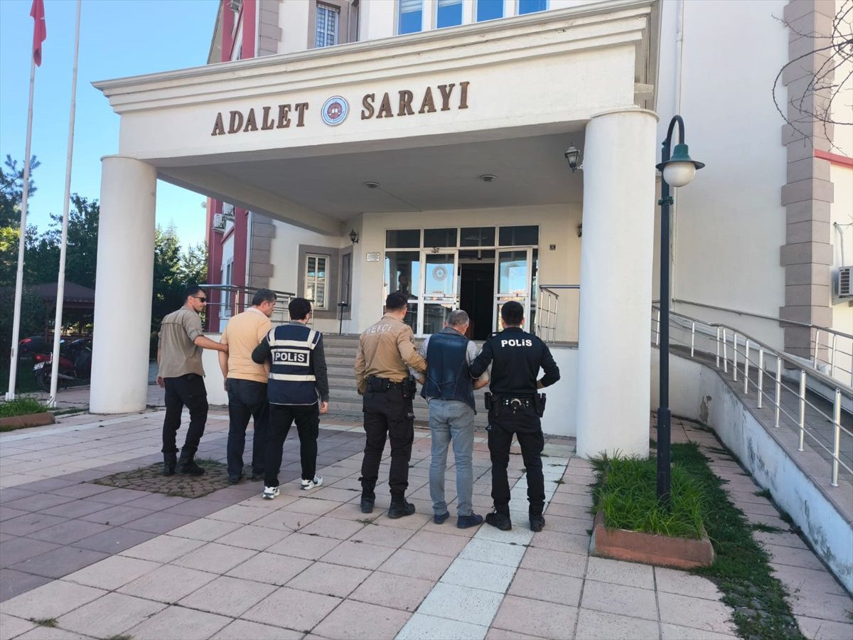 Kastamonu\'da Uyuşturucu Zanlıları Tutuklandı