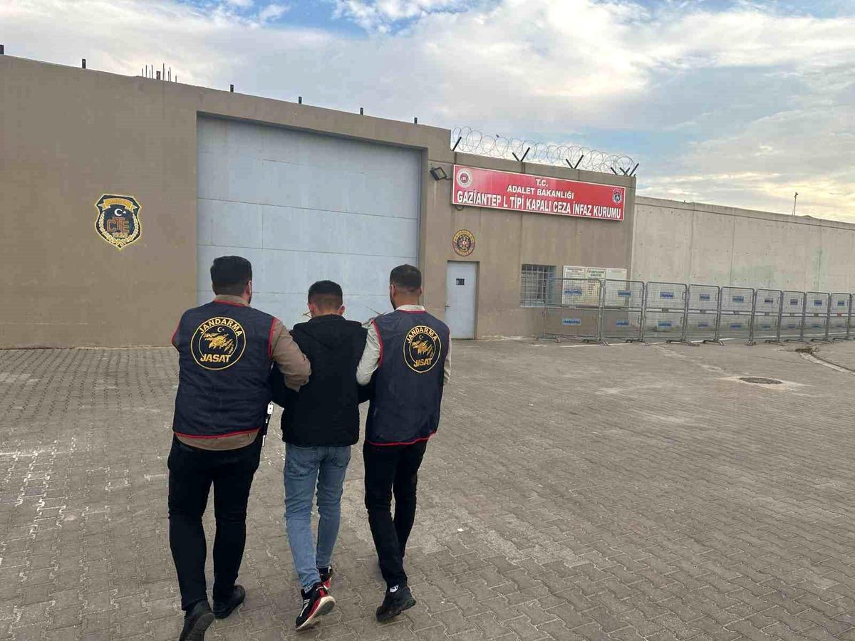 Gaziantep\'te Uyuşturucu Tüccarları Yakalandı