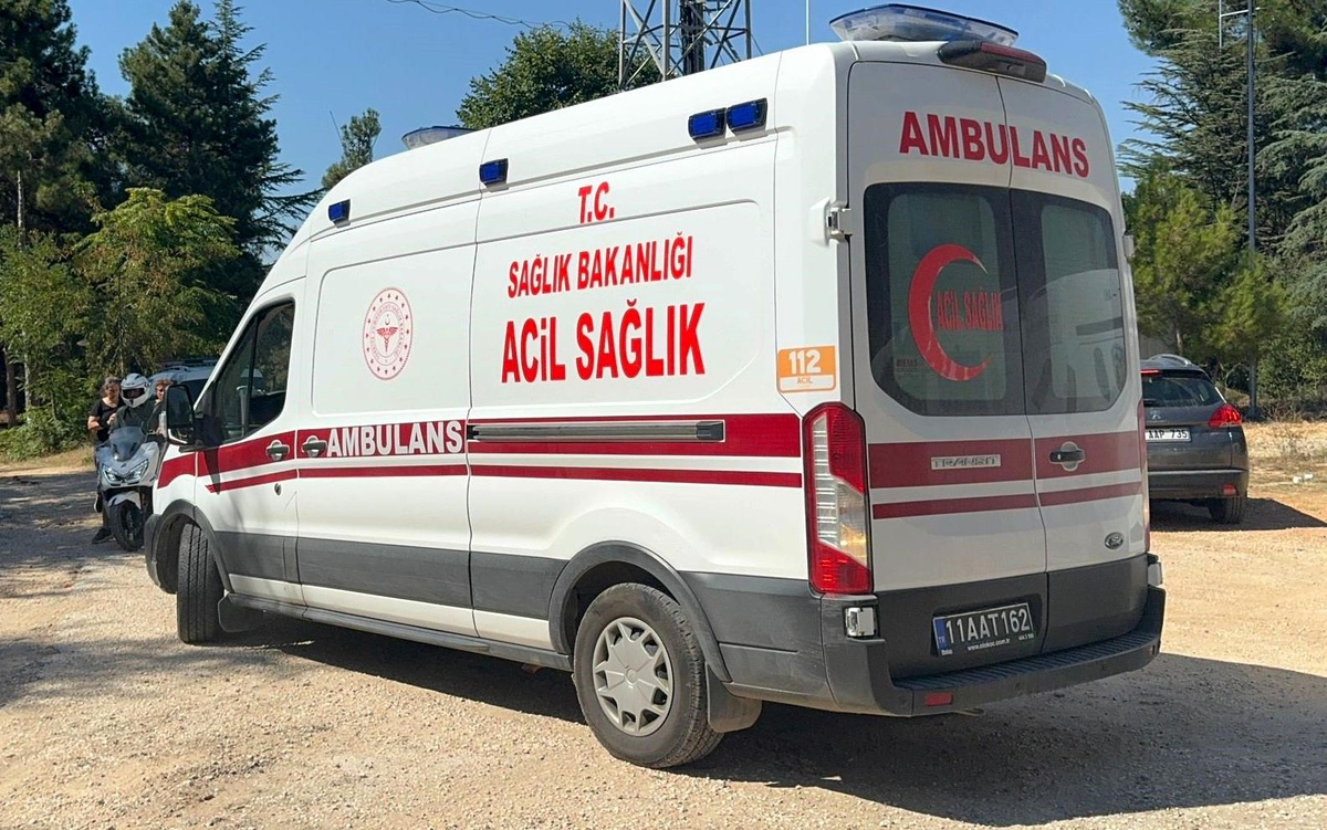 Bilecik\'te Motosiklet Kazası: İki Yaralı