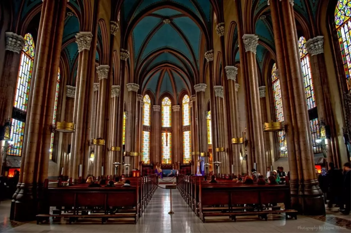 Nijerya\'da bir kilise ayininde verilen yemek 5 kişiyi öldürdü