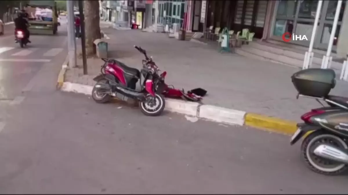 Edirne\'de Motosiklet ve Otomobil Çarpıştı