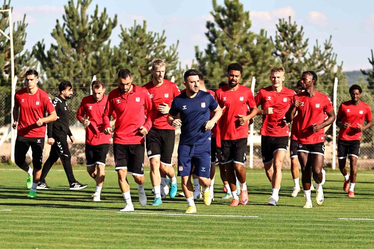 Sivasspor Göztepe\'ye Hazırlanıyor