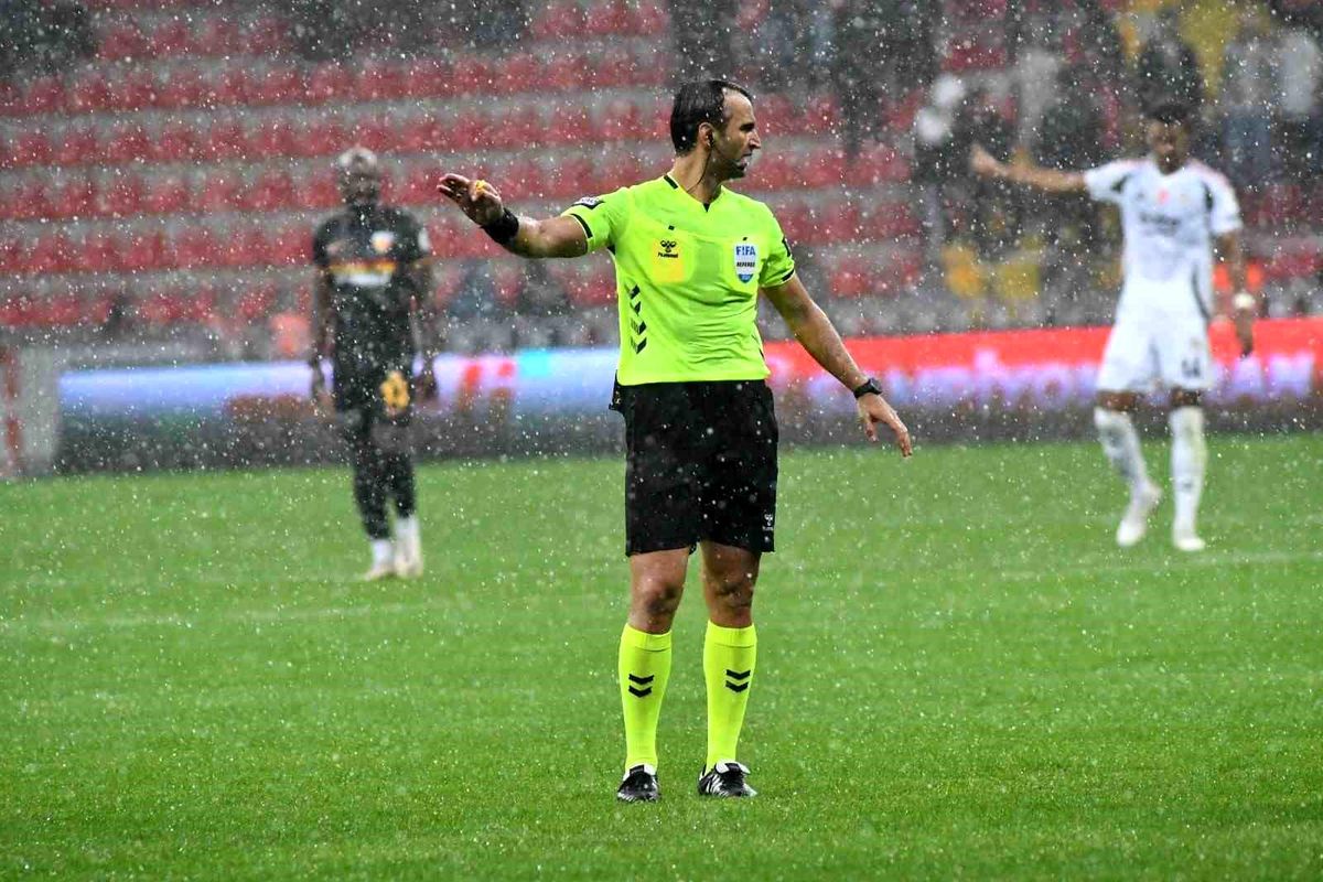 Kayserispor Beşiktaş\'a 3-0 Yenildi