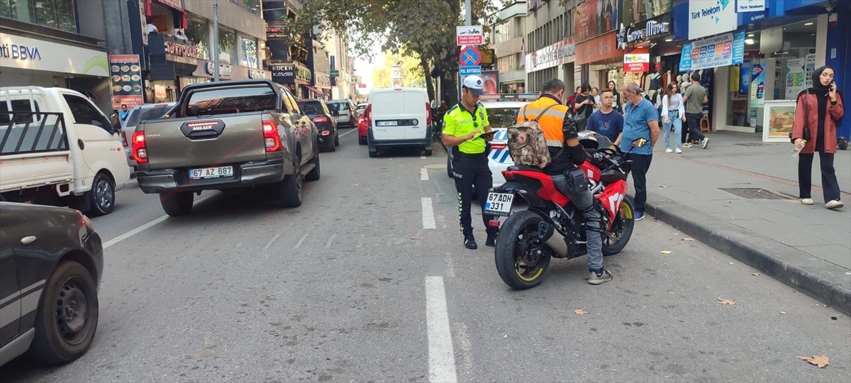 Zonguldak\'ta Motosiklet Denetimi: 18 Bin Lira Ceza