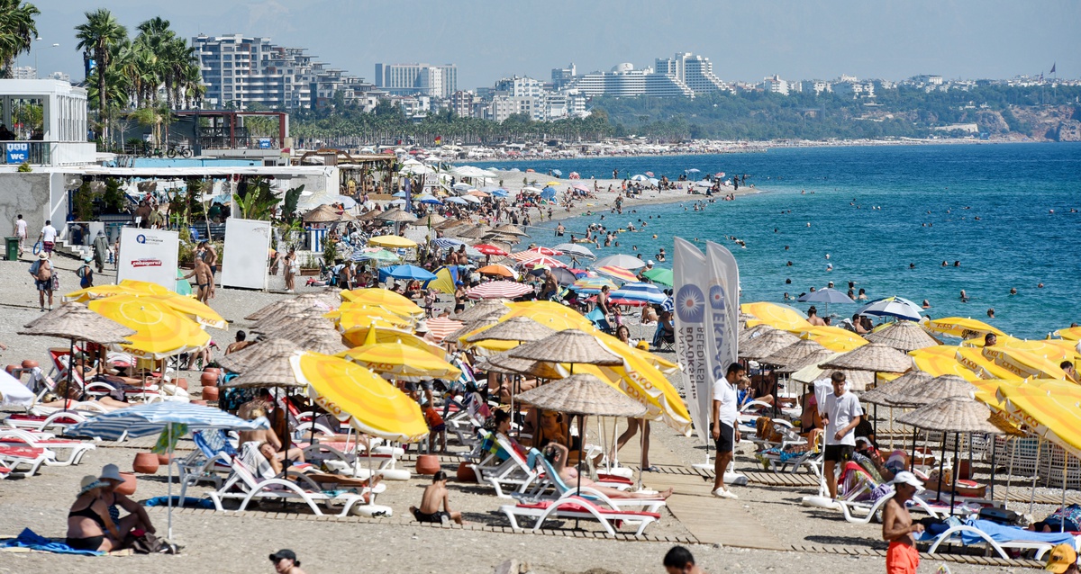 Antalya 2024\'te Ziyaretçi Rekoru Kırdı