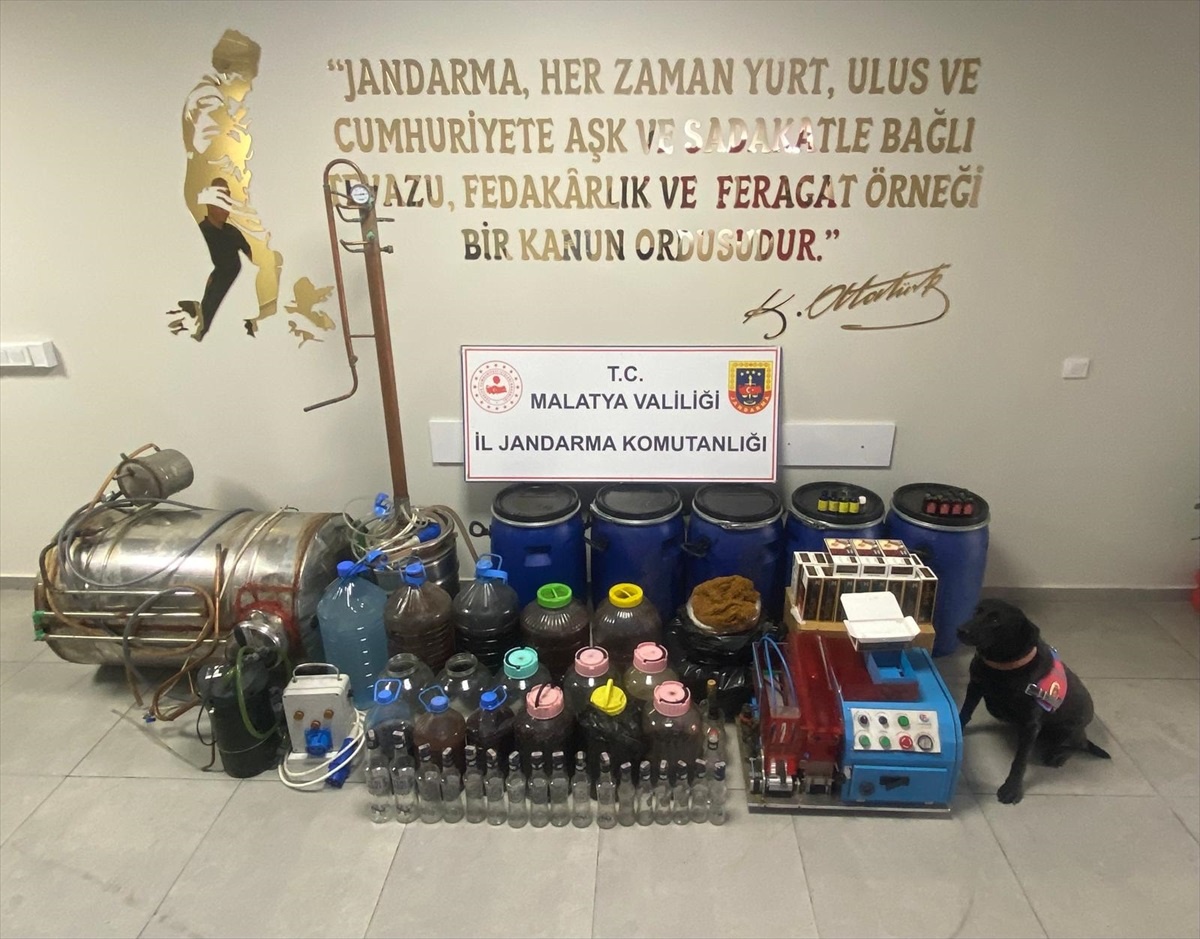 Malatya\'da 380 Litre Kaçak İçki Ele Geçirildi