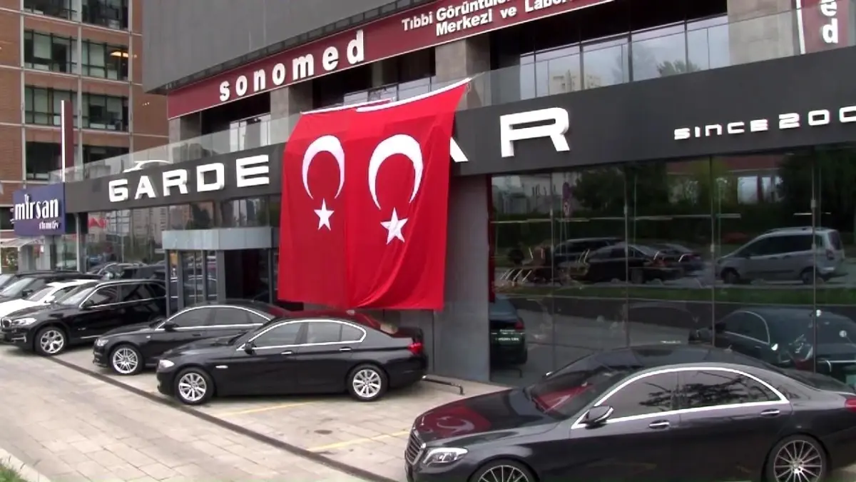 Ataşehir\'de Galeriye Silahlı Saldırı