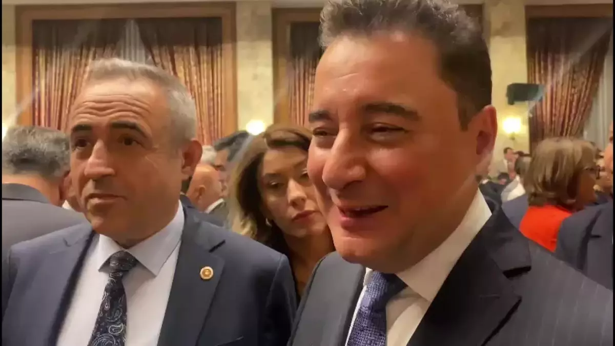 Babacan: Gelecek Partisi ile birleşme her an olabilir