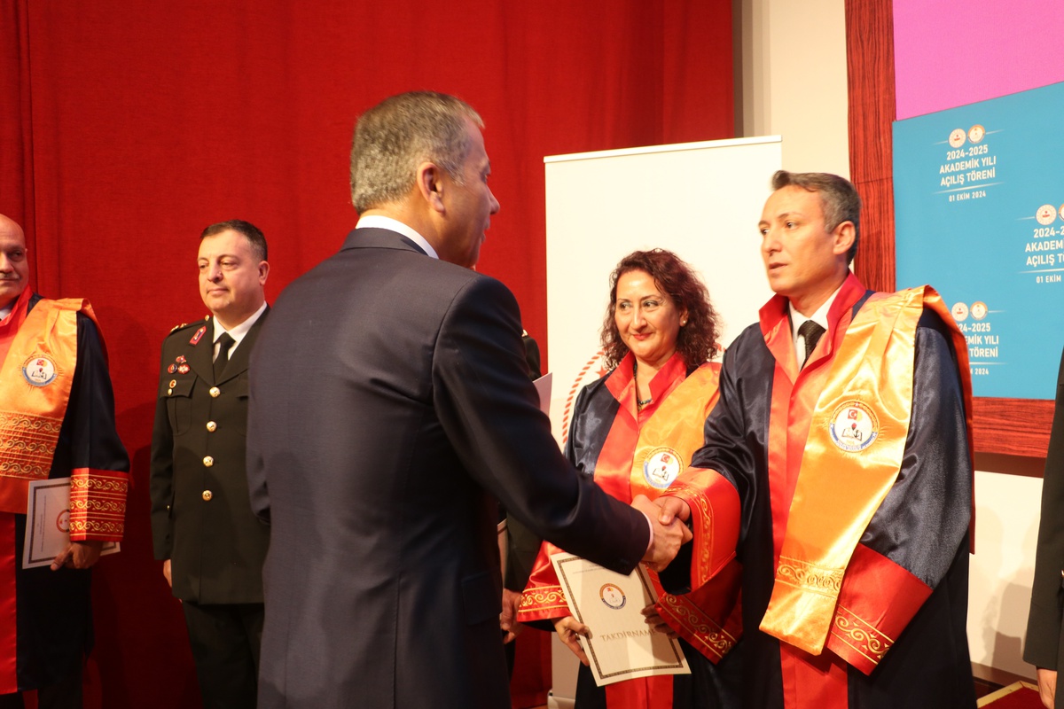 Jandarma ve Sahil Güvenlik Akademisi\'nde 34 bin 775 öğrenci mezun oldu