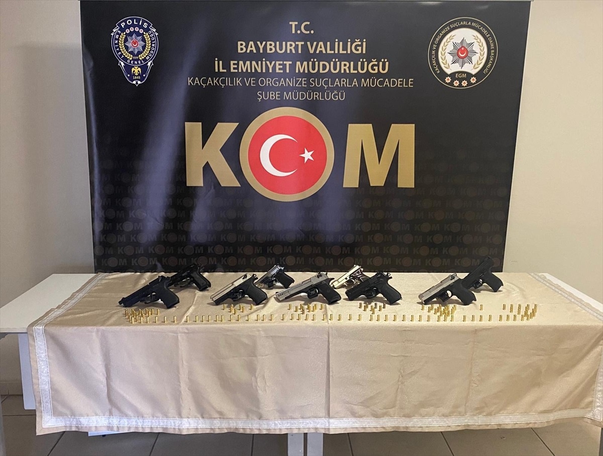 Bayburt\'ta Asayiş Uygulamasında 9 Silah Ele Geçirildi