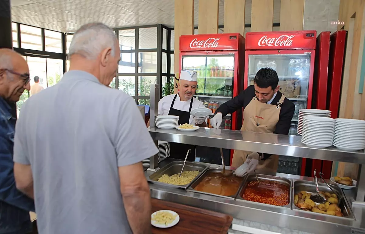 Bayraklı Belediyesi\'nden Üçüncü Kent Lokantası Açılışı