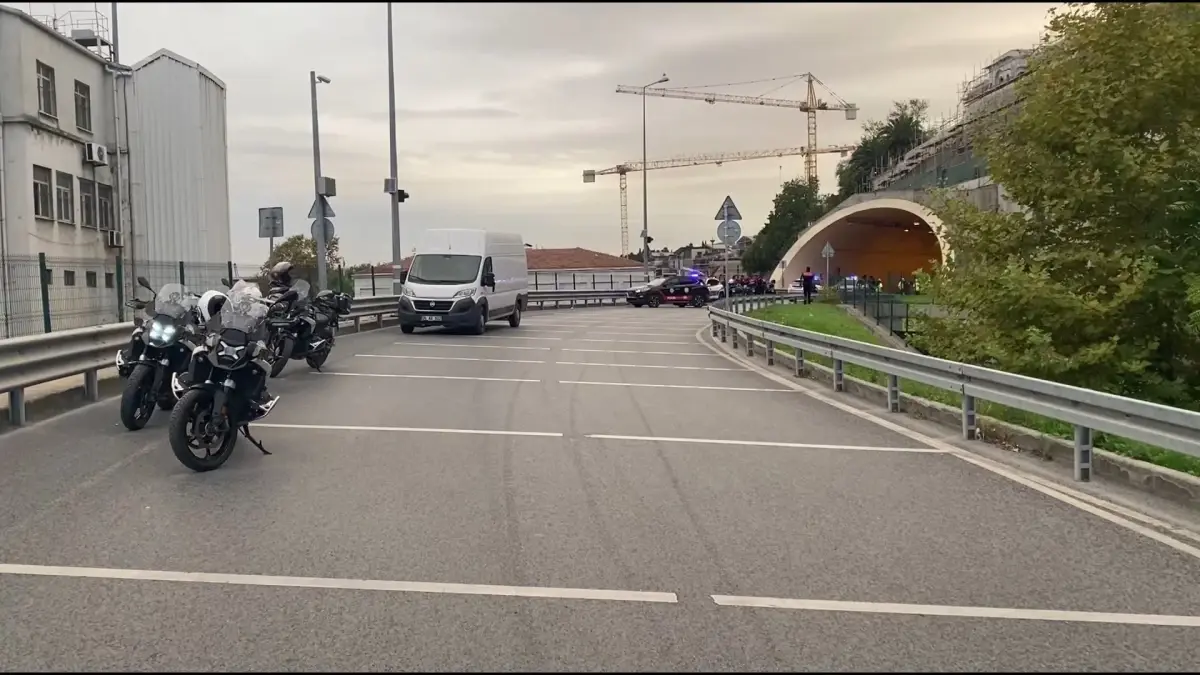 Kasımpaşa-Hasköy Tüneli\'nde Polis Kazası
