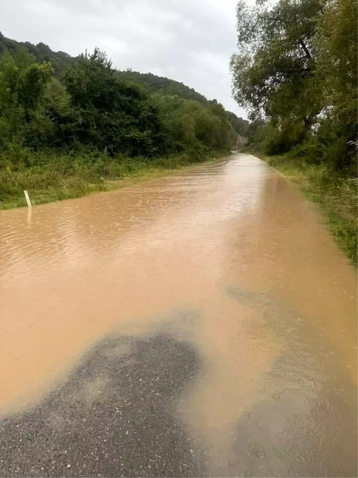 Zonguldak\'ta Sel Nedeniyle Ulaşım Zorlaştı