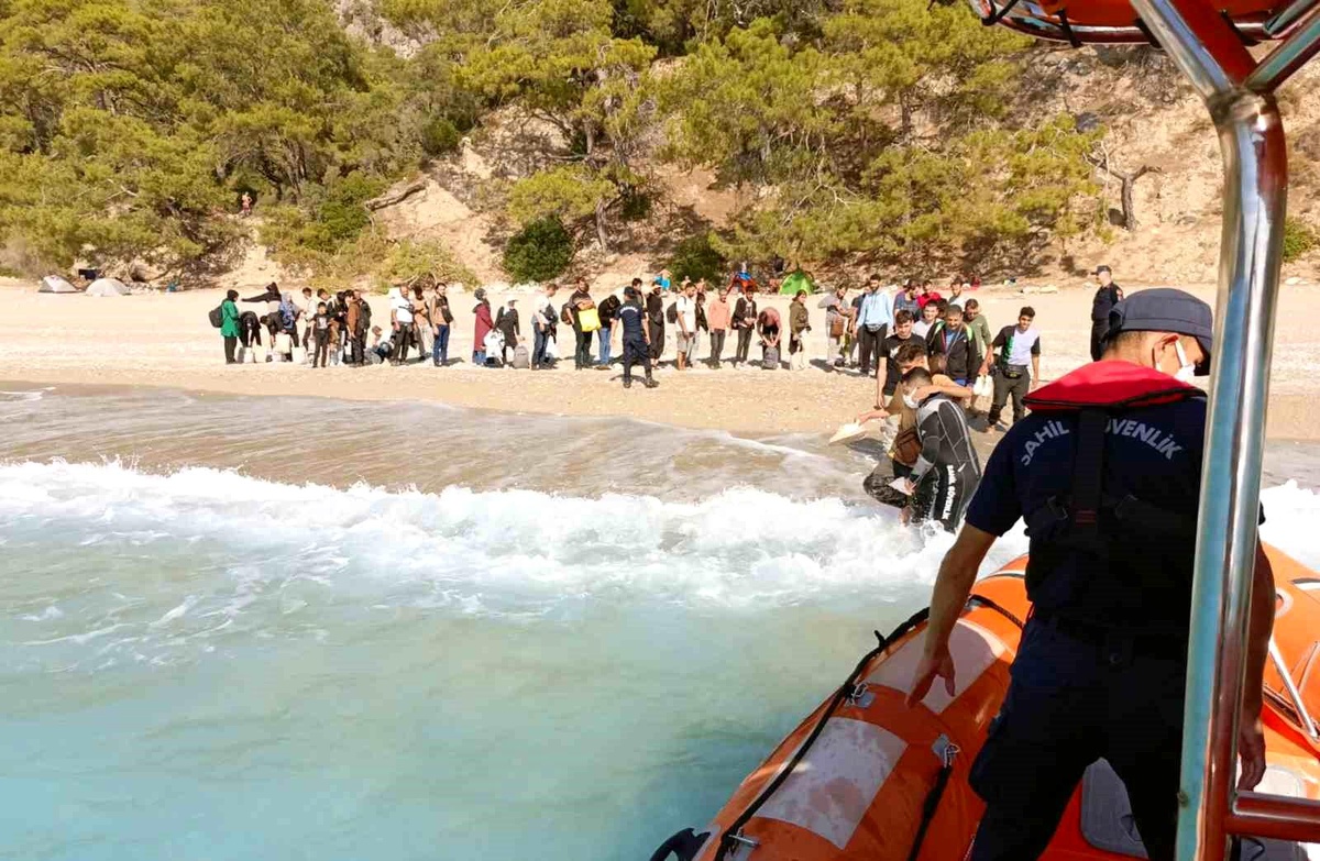 Fethiye\'de 49 Düzensiz Göçmen Yakalandı