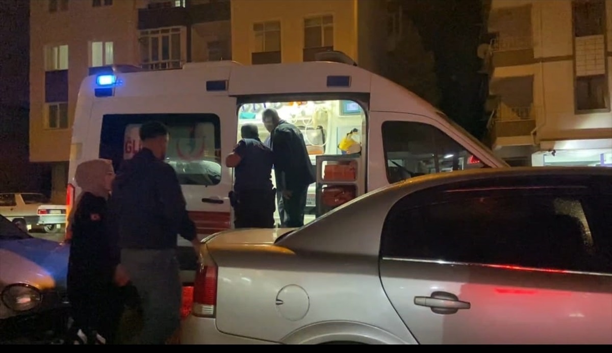 Çorum\'da Kavga: 1 Bıçaklandı, 3 Yaralı