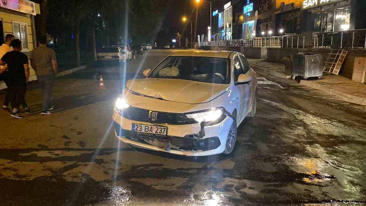 Elazığ\'da Trafik Kazası: 2 Yaralı, Alkollü Sürücü