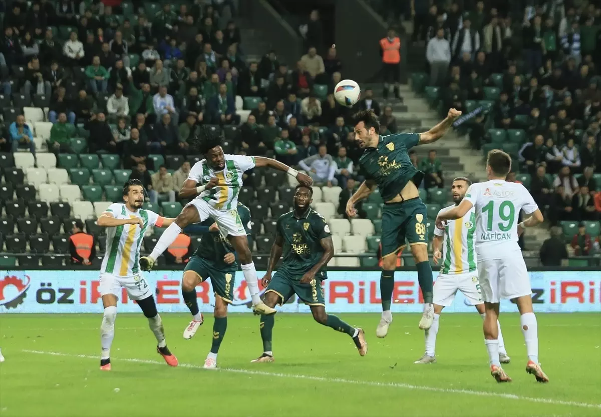 Kocaelispor - Şanlıurfaspor Maçı 0-0 Beraberlikle Tamamlandı